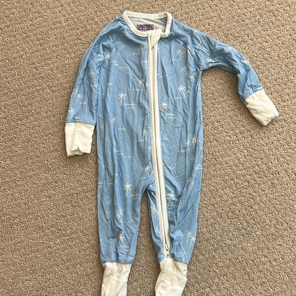 Bamboo Poppy kids pajamas 0-3 months